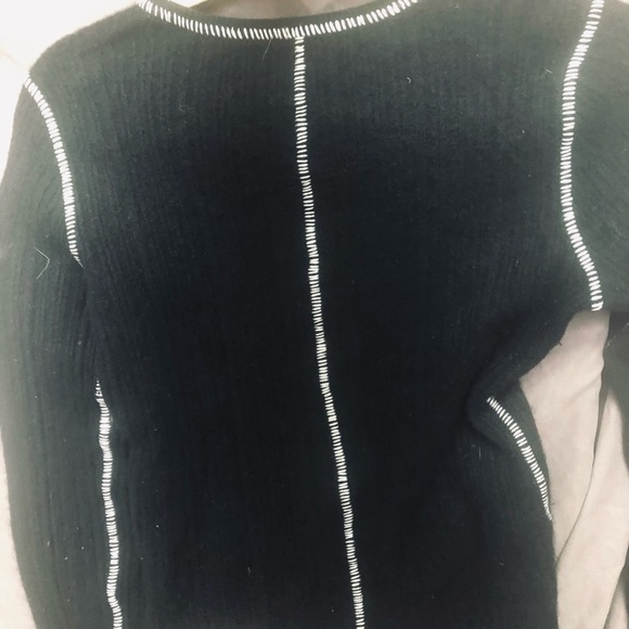 Size S twisted heart 100% cashmere sweater. - Picture 11 of 16